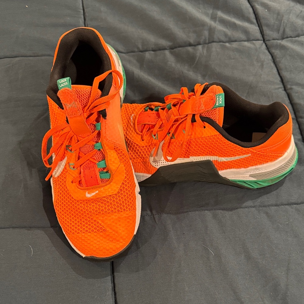 Nike Metcon 7 Men’s  Orange and Green Sneakers